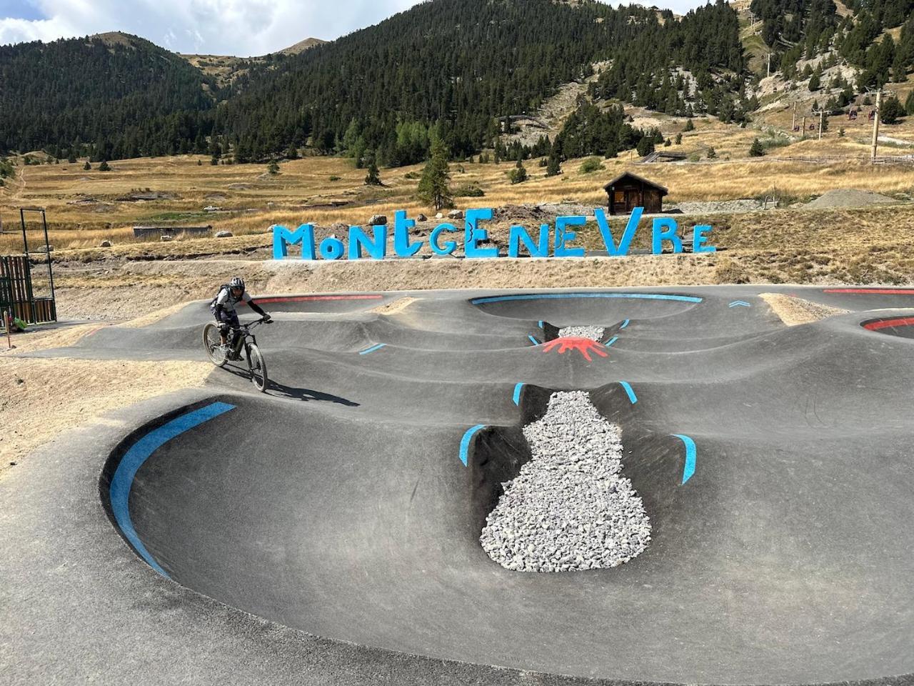 Studio Les Chalmettes 4 Personnes Au Pied Des Pistes Wifi - Balcon - Parking Montgenèvre Dış mekan fotoğraf